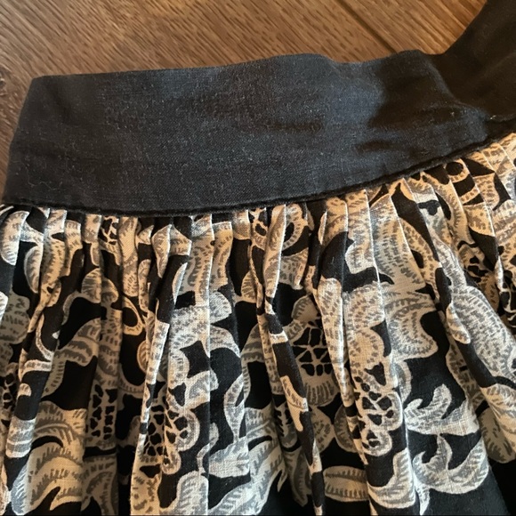 XS, Fabulous 1950 Cotton Border Print Skirt - Picture 5 of 9